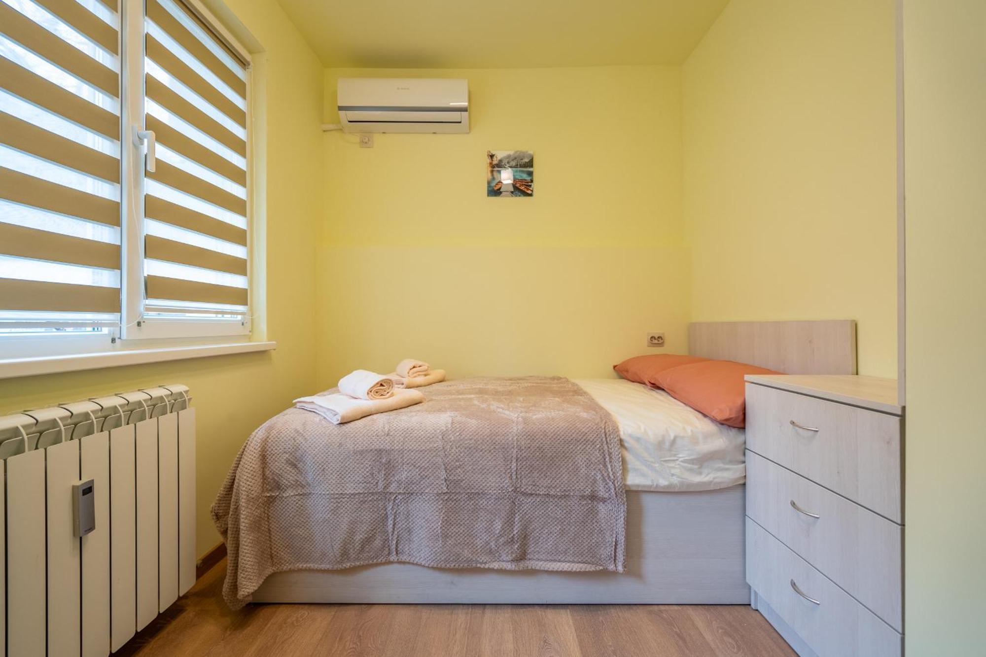 Top Location Central New & Spacious 3 Bdr Apt Medical Academy Sofia Eksteriør bilde