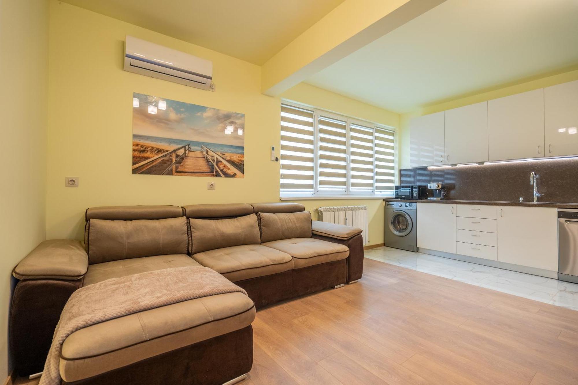 Top Location Central New & Spacious 3 Bdr Apt Medical Academy Sofia Eksteriør bilde