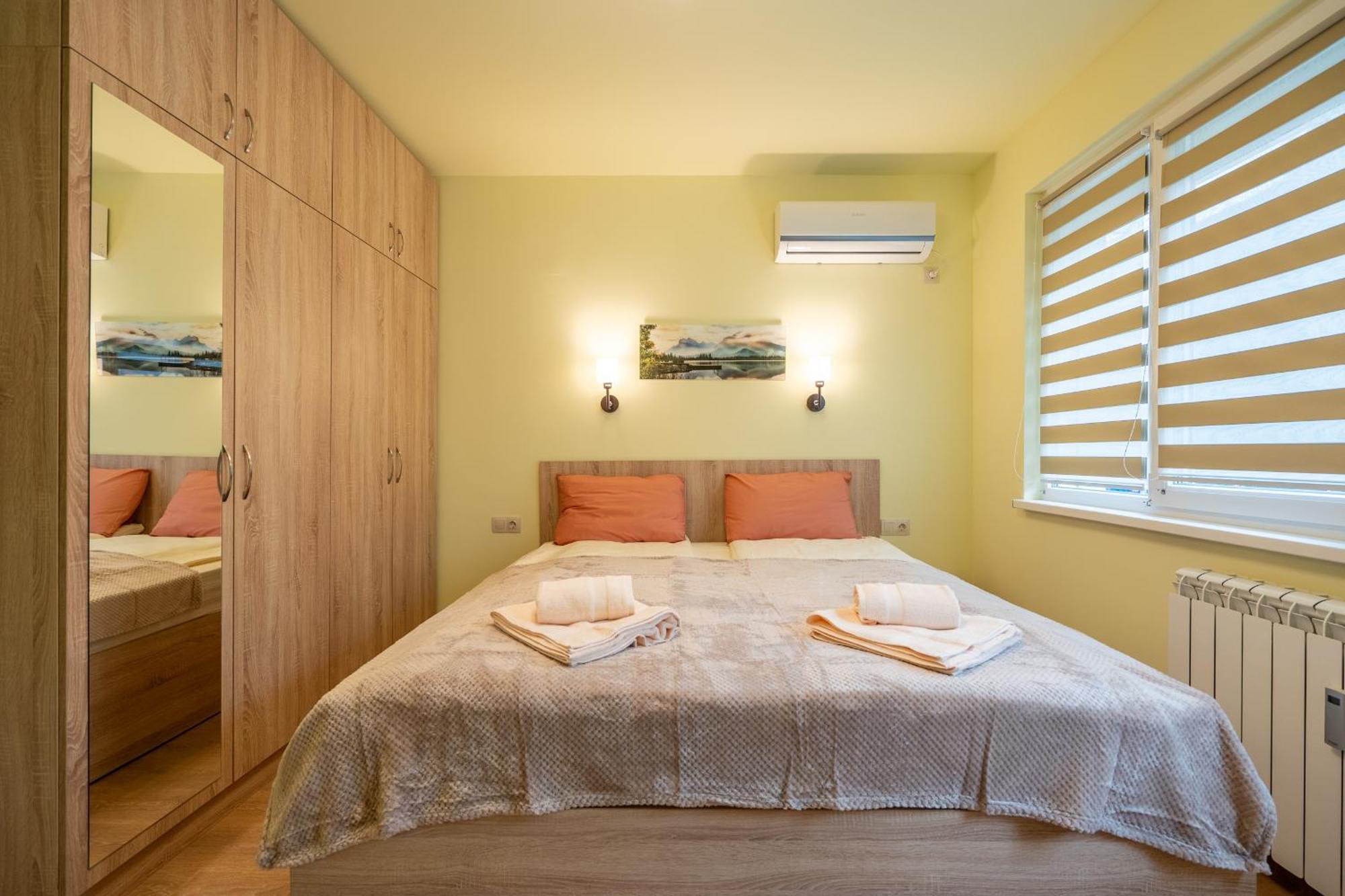 Top Location Central New & Spacious 3 Bdr Apt Medical Academy Sofia Eksteriør bilde