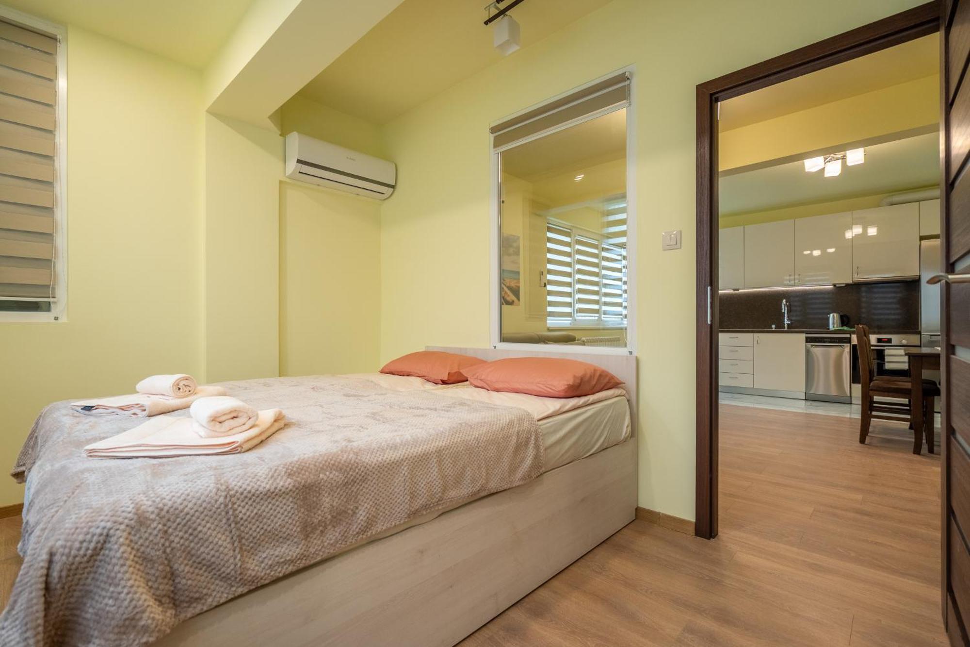 Top Location Central New & Spacious 3 Bdr Apt Medical Academy Sofia Eksteriør bilde
