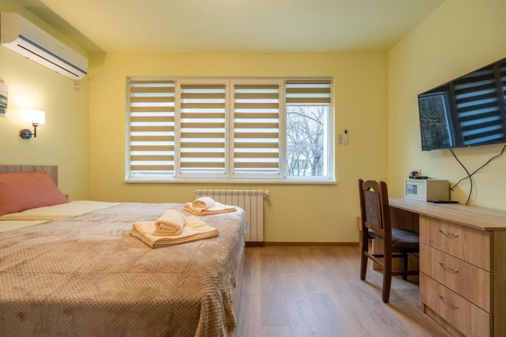 Top Location Central New & Spacious 3 Bdr Apt Medical Academy Sofia Eksteriør bilde